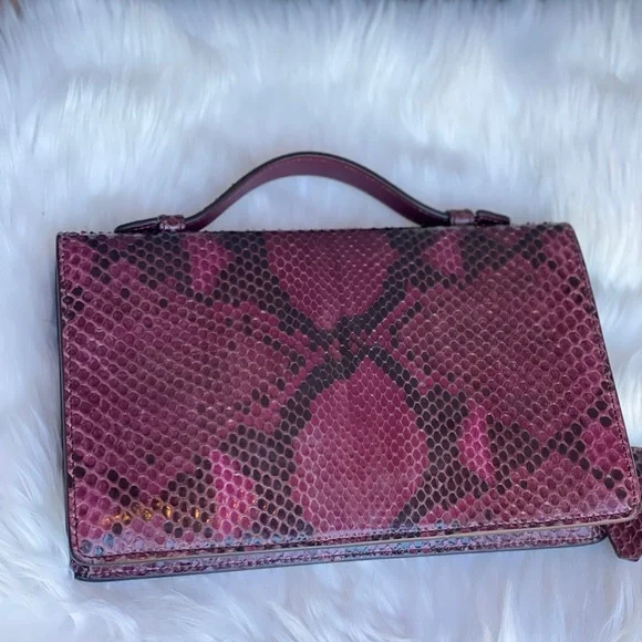 Rare GUCCI Python Small Lady Lock Clutch - Picture 4 of 17